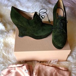 Prada Comoscio Militare Green Suade Shoes